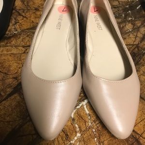 NWT Tan Nine West flats with rhinestones